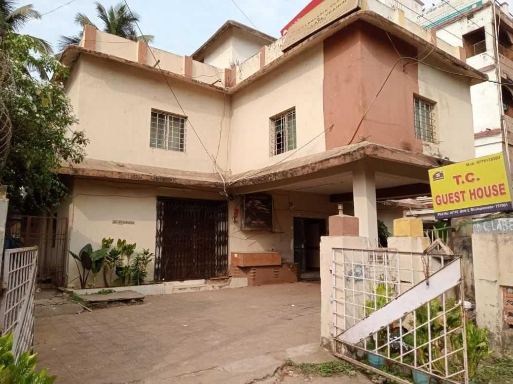 Oyo Flagship 9009 Tc Guest House Bhubaneswar Buitenkant foto