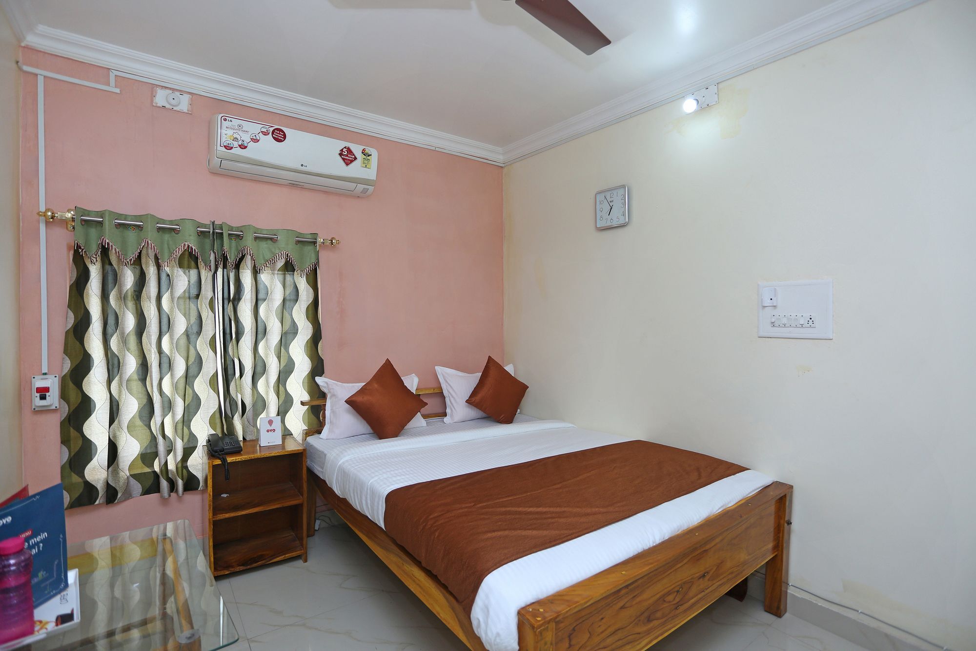 Oyo Flagship 9009 Tc Guest House Bhubaneswar Buitenkant foto